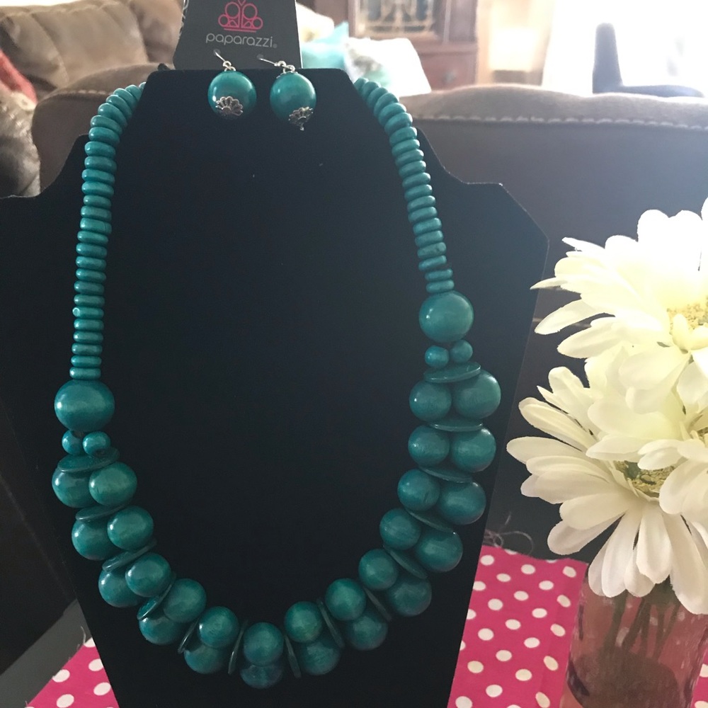 Necklace Set with Earrings 🌼🌼🌼